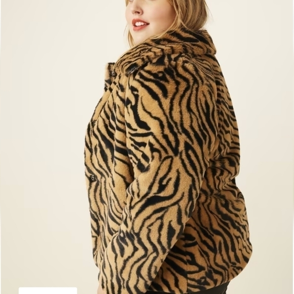East Adeline Meg Faux-Fur Zebra-Print Jacket - Picture 2 of 9